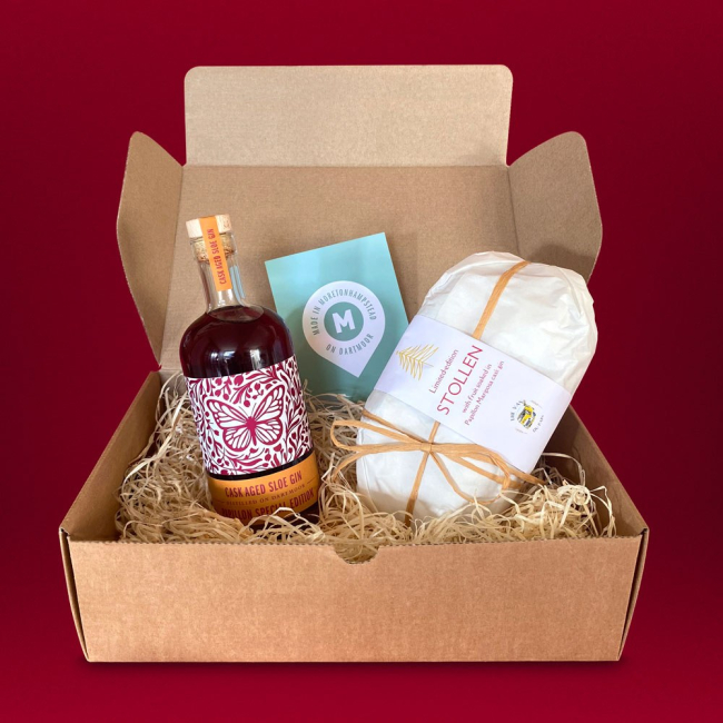 Cask Aged Sloe Gin and Stollen Christmas Gift Box